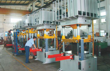 Four Column Hydraulic Press Process